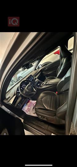 تويوتا أفالون